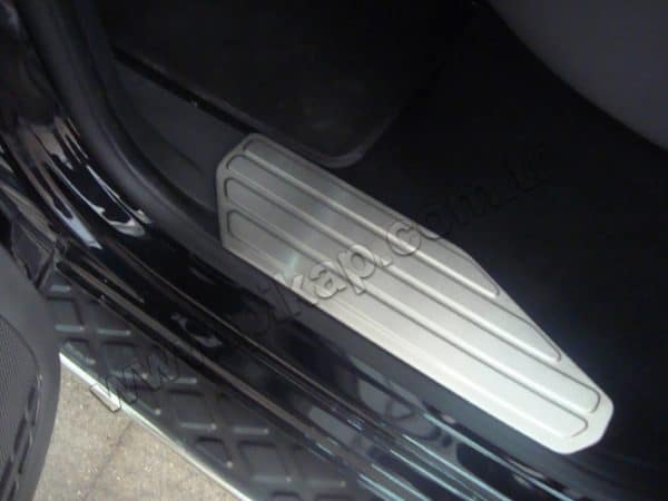 VW Volkswagen Amarok Kapı İçi Krom