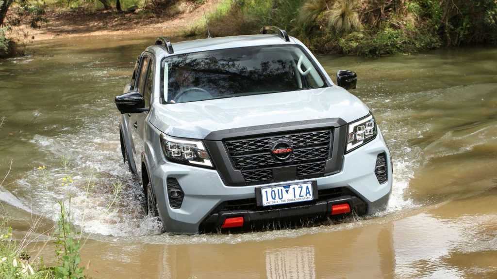 Navara Facelift Dönüşüm Kiti
