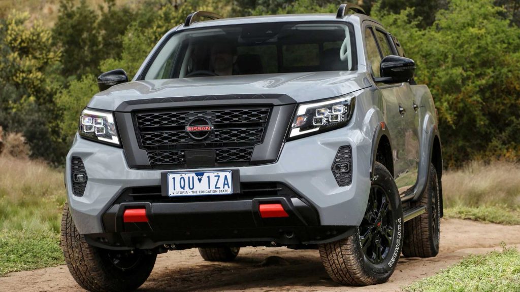 Navara Facelift Dönüşüm Kiti