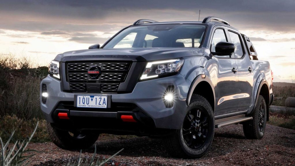 Navara Facelift Dönüşüm Kiti