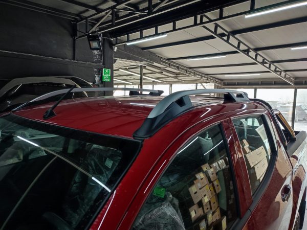 Toyota Hilux İnce Gri Tavan Çıtası - Görsel 2