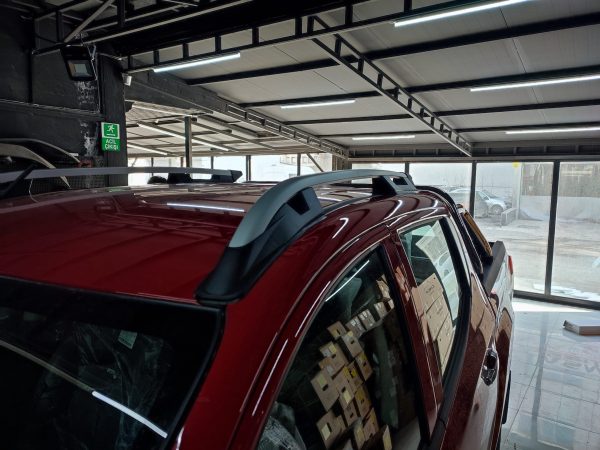 Toyota Hilux İnce Gri Tavan Çıtası