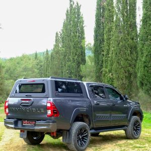 Toyota Hilux Paslanmaz Çelik Camlı Kabin